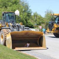 girl-in-loader-bucket945664fd-5bdb-da5e-3d62-2daf6ce2751eF81CE0FD-A3F1-D3C1-D067-B5EAFCF9C2A7